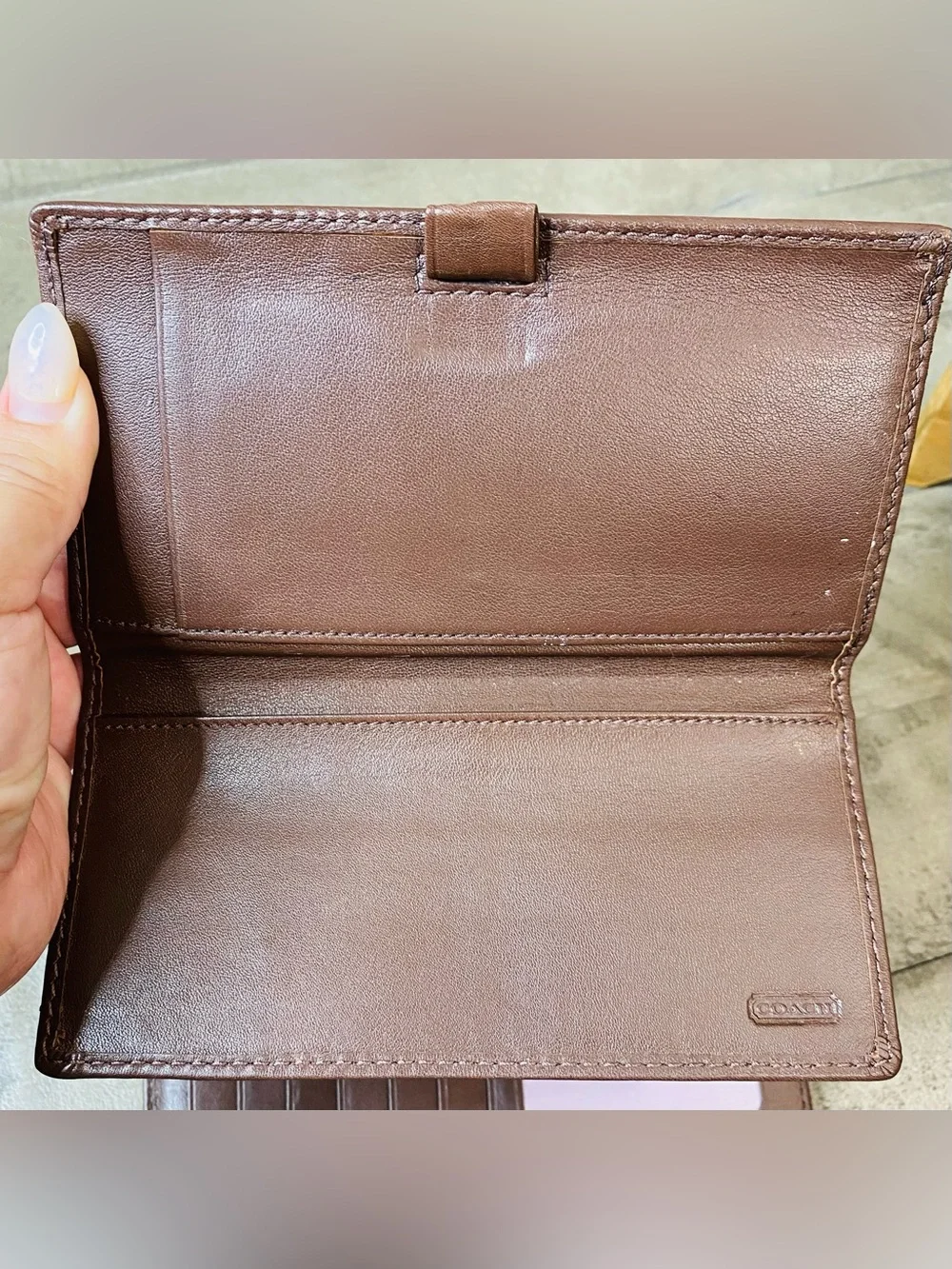 Coach Soho Vintage Brown Leather Pleated Trifold Wallet